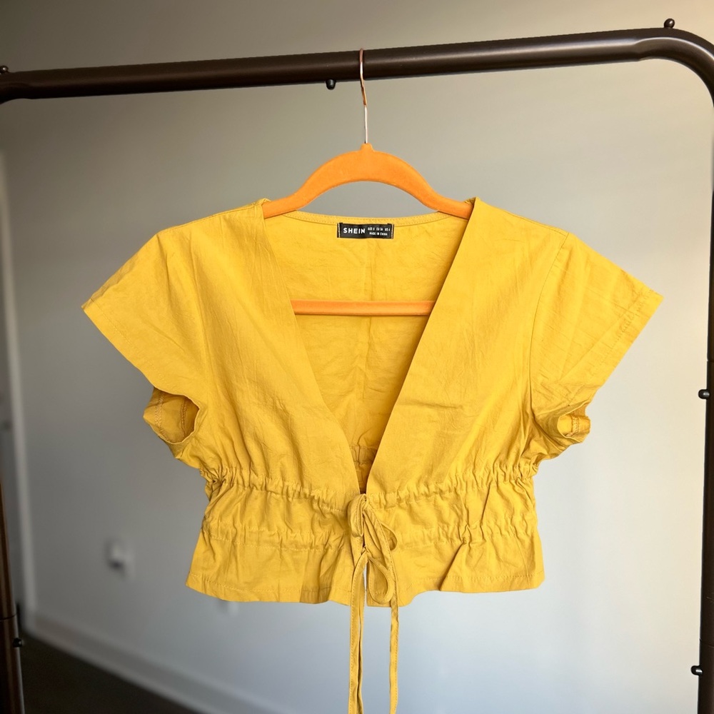 Blouse crop top